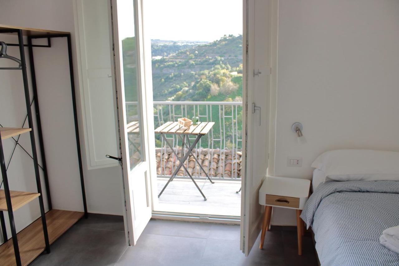 Ferienwohnung Terrazza Torrenuova Ragusa Exterior foto